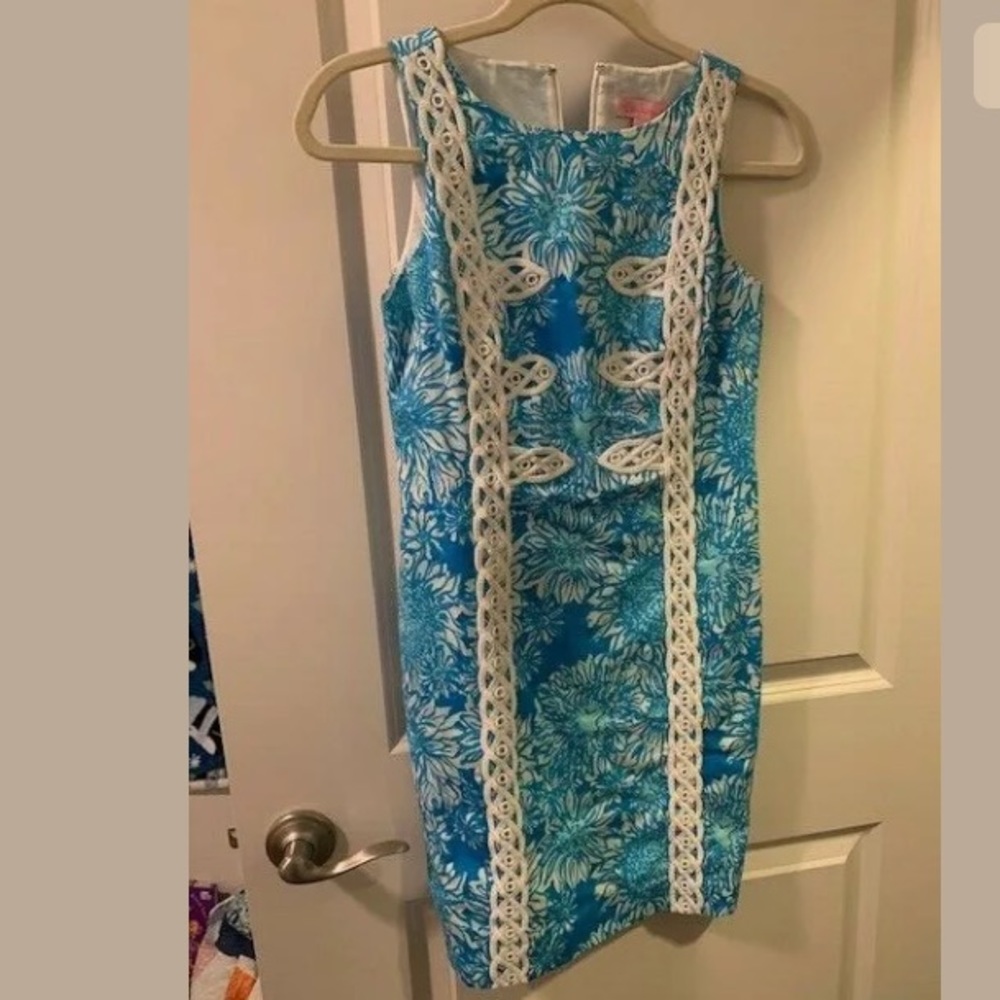 Lilly Pulitzer Blue white floral embroidered dress